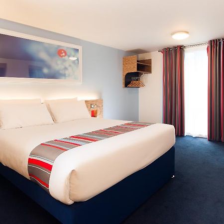 Travelodge London Greenwich High Road Экстерьер фото