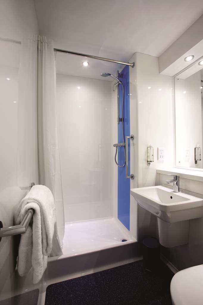 Travelodge London Greenwich High Road Номер фото