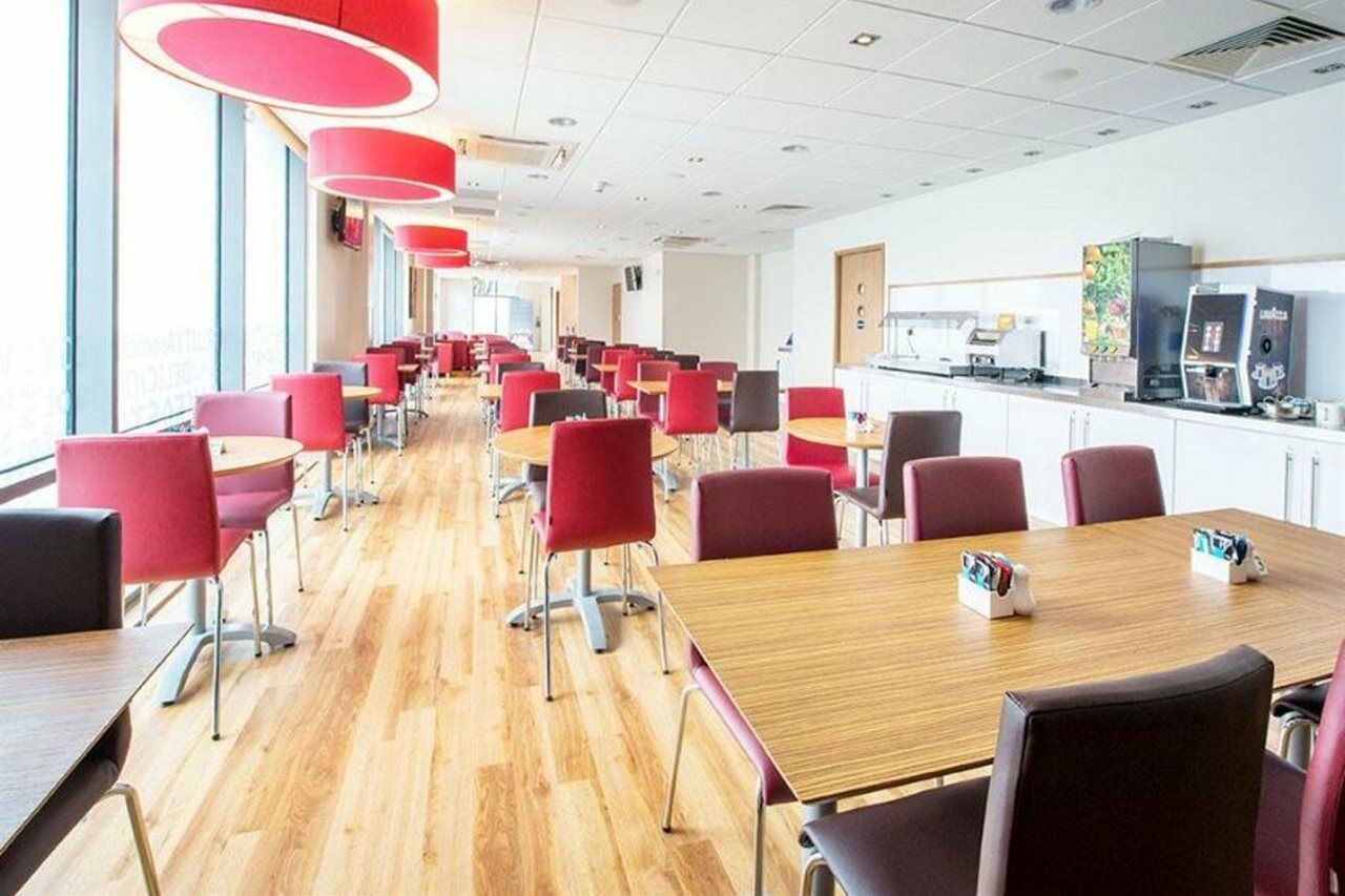 Travelodge London Greenwich High Road Экстерьер фото