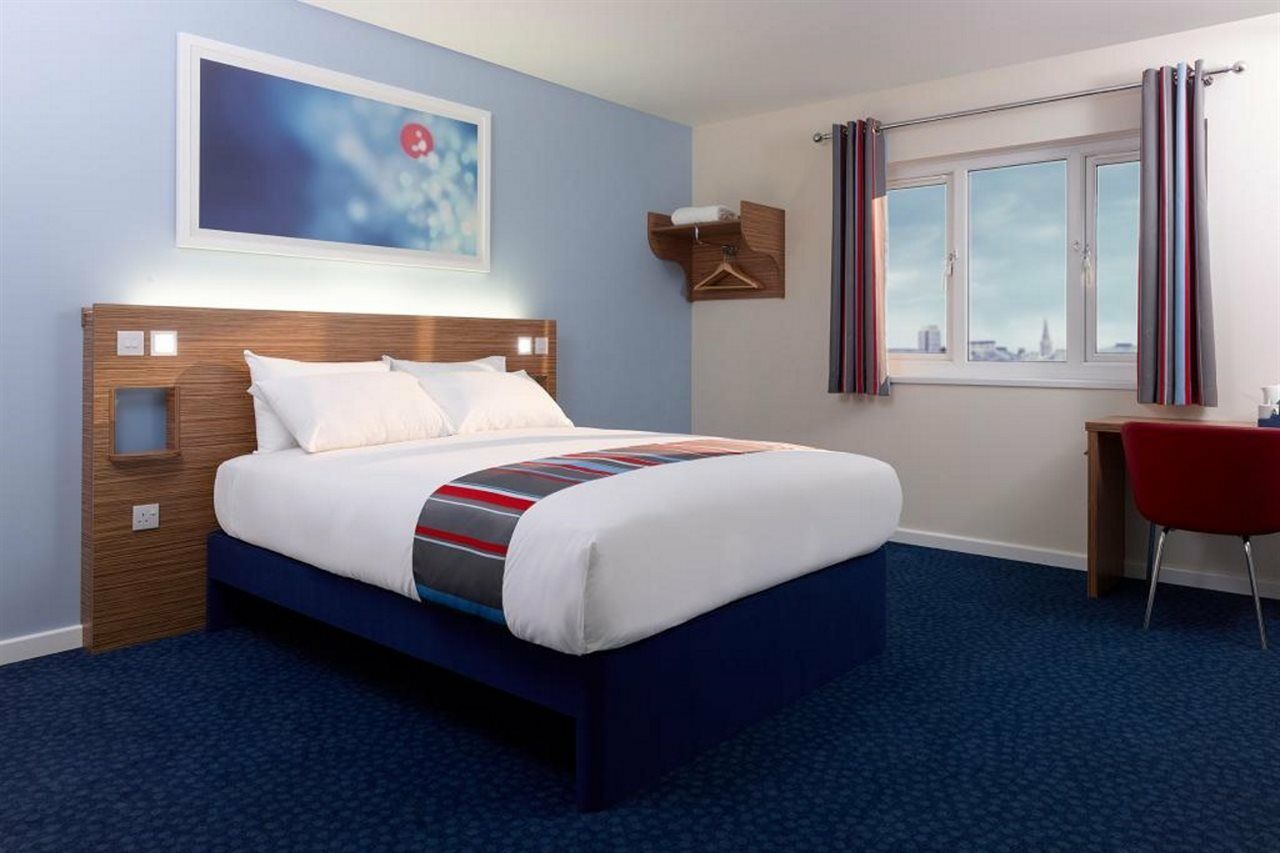 Travelodge London Greenwich High Road Экстерьер фото
