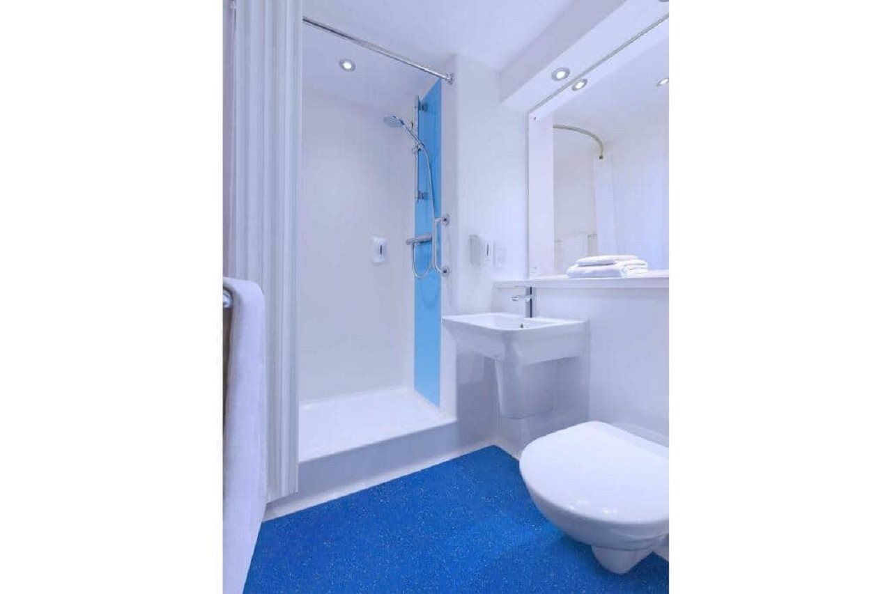 Travelodge London Greenwich High Road Экстерьер фото